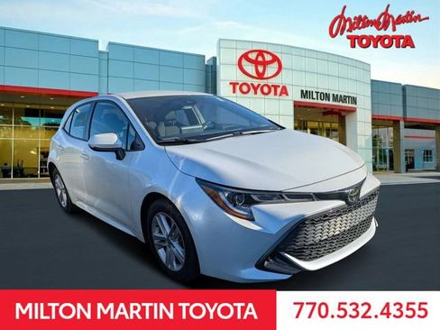 Used 2021 Toyota Corolla SE w/ SE Preferred Package image 1