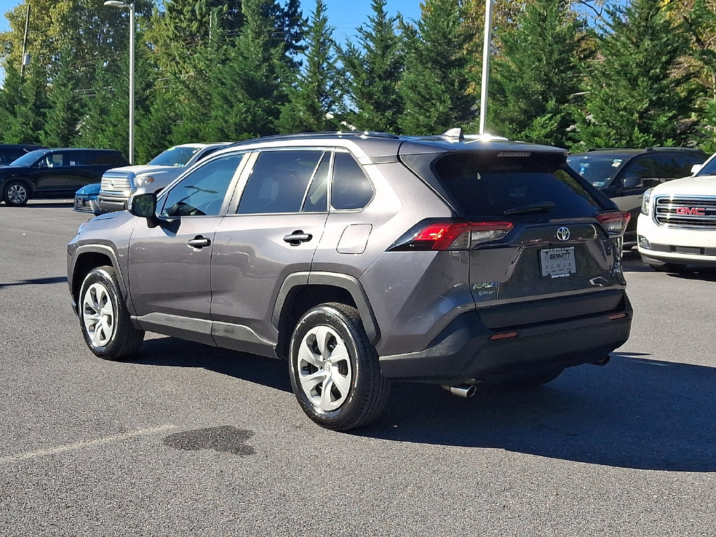 Certified 2021 Toyota RAV4 LE AWD/4WD image 6