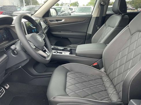 New 2026 Volkswagen Atlas SEL Premium R-Line AWD/4WD image 18