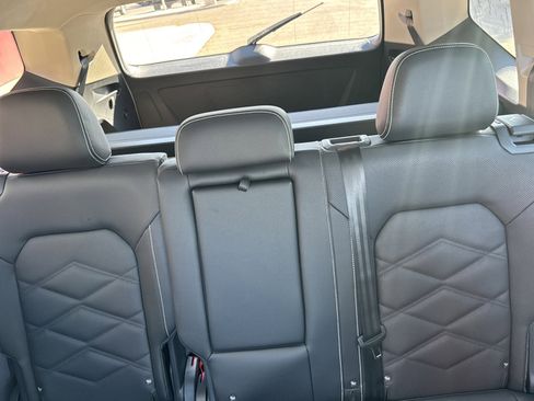 New 2026 Volkswagen Atlas SE image 18