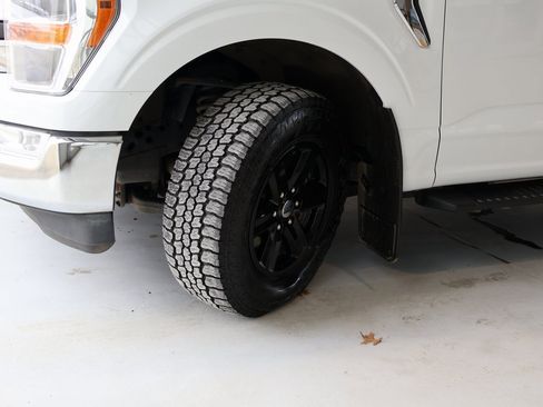 Used 2022 Ford F150 XLT image 40