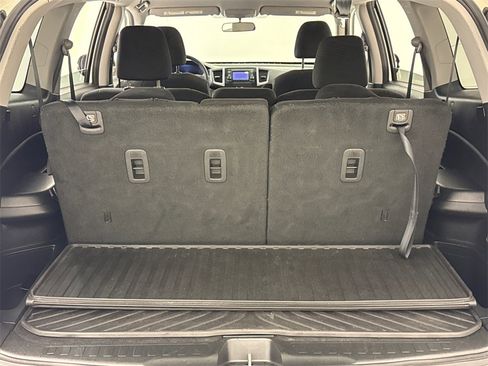 Used 2017 Honda Pilot LX image 11