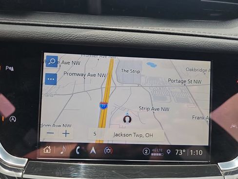 Used 2025 Cadillac XT6 Premium Luxury AWD/4WD image 16