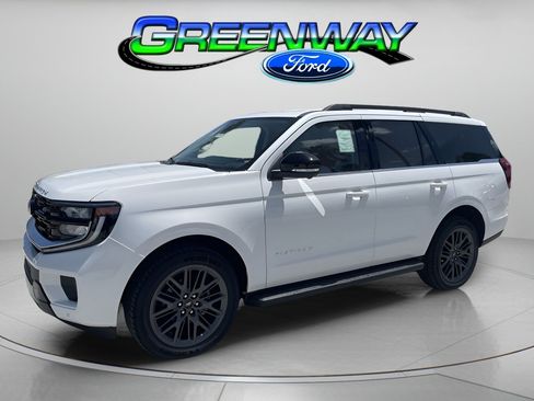 New 2027 Ford Expedition Platinum RWD image 1