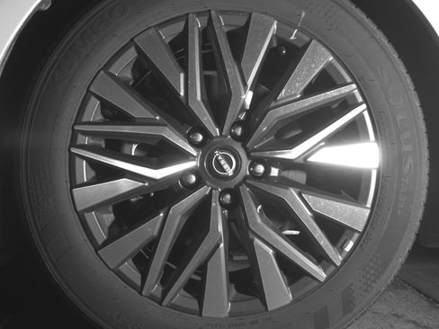 Used 2025 Nissan Altima 2.5 SV image 12