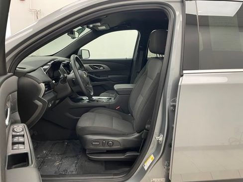 Certified 2023 Chevrolet Traverse LT AWD/4WD image 9