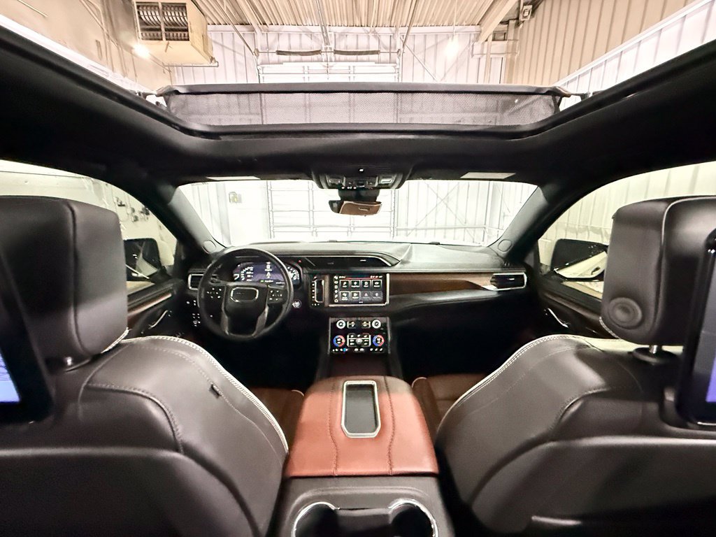 Used 2023 GMC Yukon Denali Ultimate AWD/4WD image 44