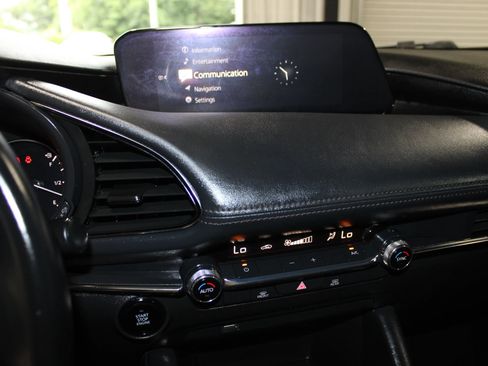 Used 2019 MAZDA MAZDA3 Hatchback FWD image 16