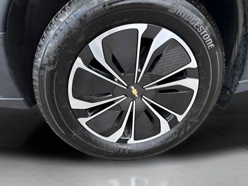 New 2026 Chevrolet Blazer EV LT image 15