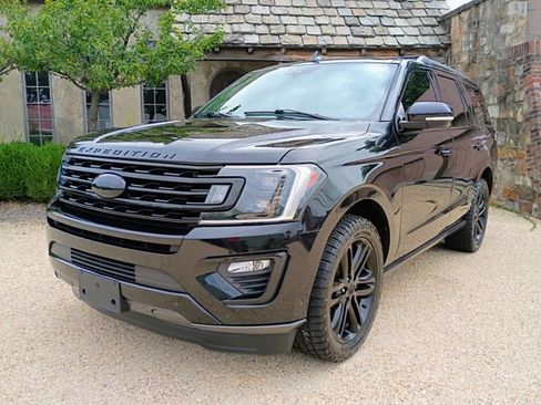 Used 2021 Ford Expedition Limited RWD image 4