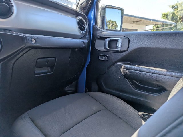 Used 2021 Jeep Gladiator Sport AWD/4WD image 15