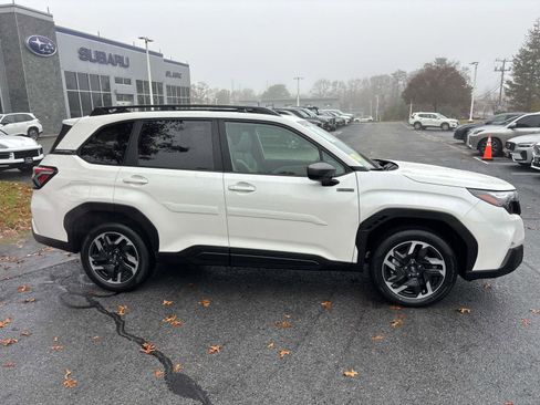 Certified 2025 Subaru Forester Premium image 2