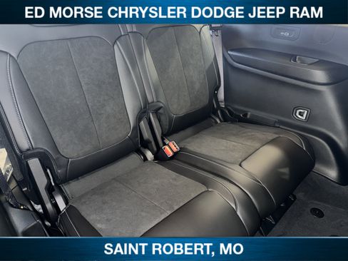New 2025 Jeep Grand Cherokee L Altitude AWD/4WD image 31