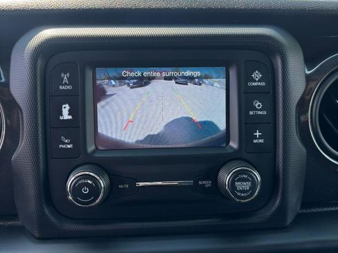 Used 2019 Jeep Wrangler Unlimited Sport AWD/4WD image 16