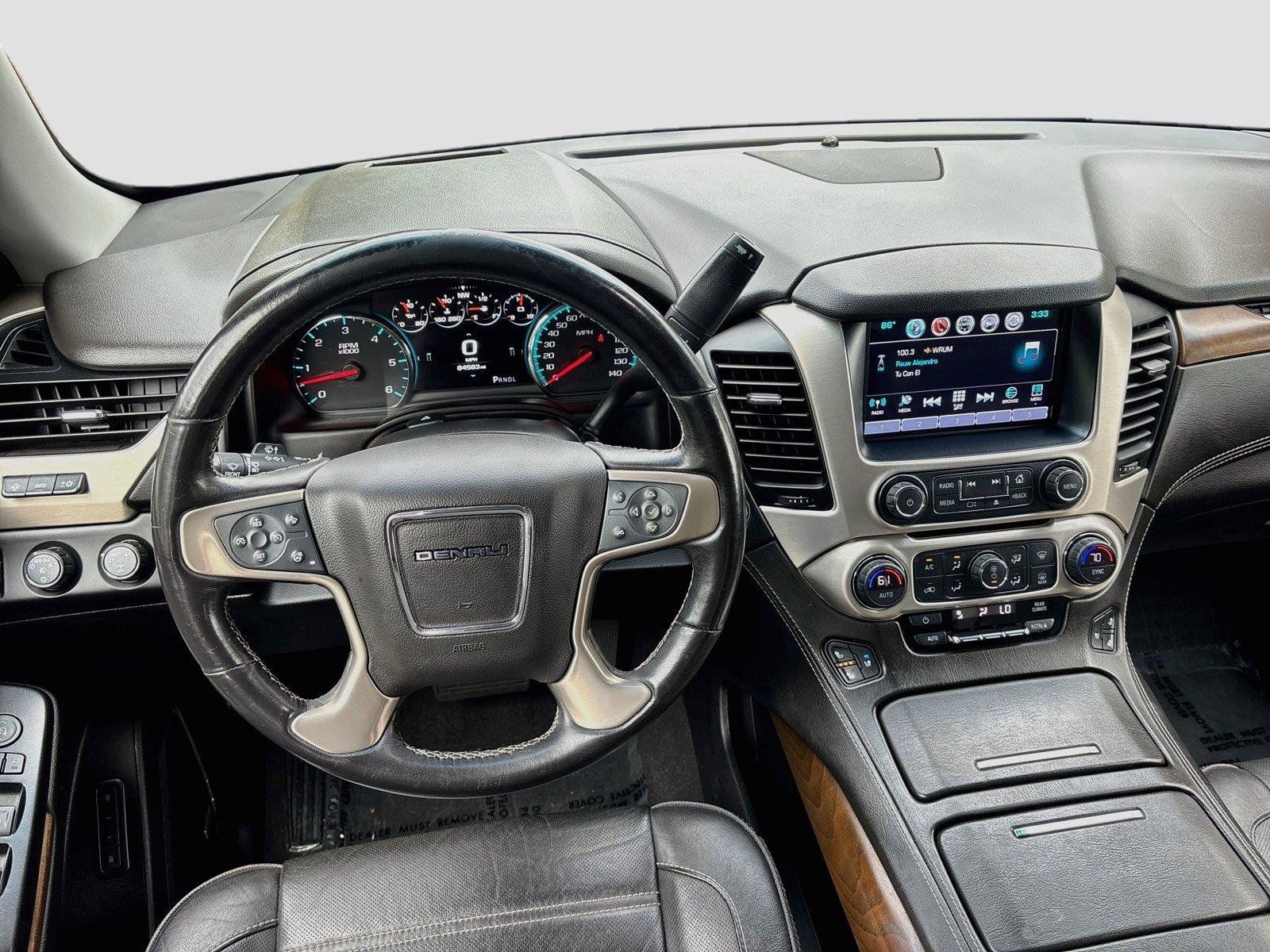 Used 2019 GMC Yukon Denali w/ Denali Ultimate Package AWD/4WD image 24