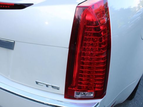 Used 2009 Cadillac CTS 3.6 image 27