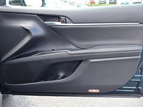 Used 2019 Toyota Camry XSE image 25