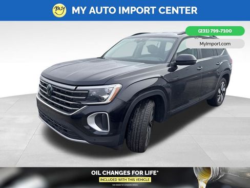 Used 2024 Volkswagen Atlas SE image 3