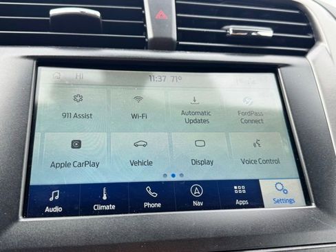 Used 2020 Ford Fusion SE image 24