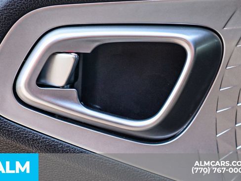 Used 2025 Kia Soul LX w/ LX Technology Package FWD image 49
