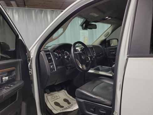 Used 2017 RAM 2500 Laramie image 13