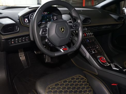 Used 2019 Lamborghini Huracan LP 580-2 RWD image 7