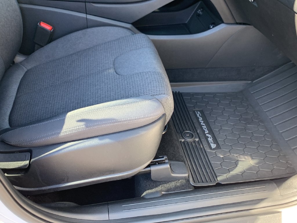 Certified 2023 Hyundai Santa Fe SE FWD image 35