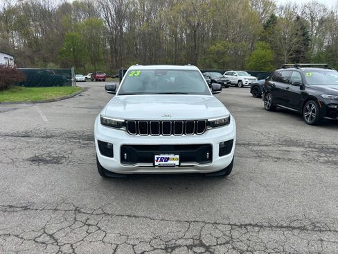 Used 2023 Jeep Grand Cherokee Overland image 9
