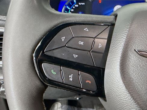 Used 2022 Chrysler Pacifica Touring-L w/ S Appearance Package image 14