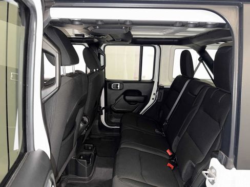 Used 2022 Jeep Wrangler Unlimited Sport AWD/4WD image 21