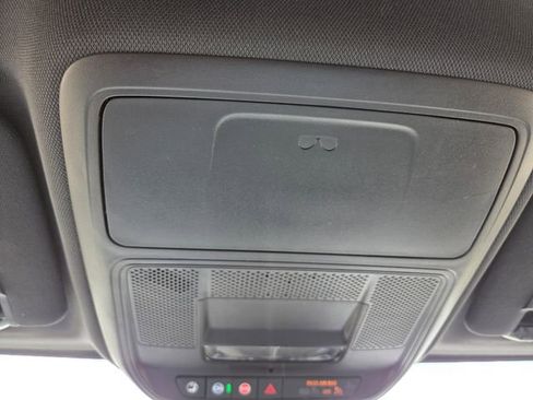Used 2026 GMC Terrain AT4 w/ Technology Package II AWD/4WD image 34