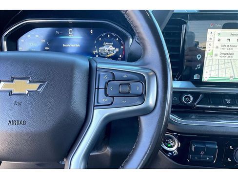 Used 2025 Chevrolet Silverado 3500 LTZ AWD/4WD image 21
