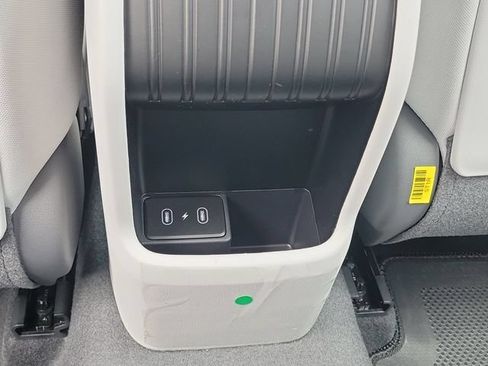 New 2026 Hyundai Kona SE FWD image 24