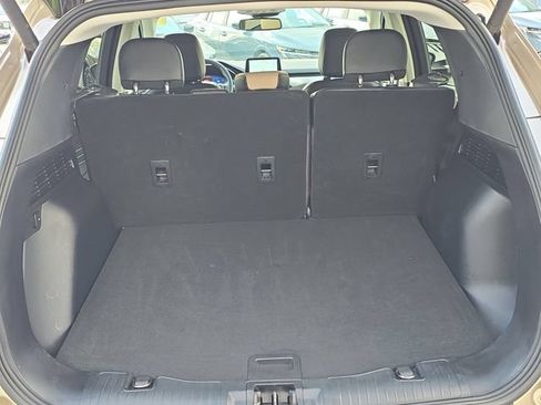 Used 2021 Ford Escape Titanium FWD image 10