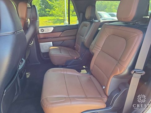 Used 2023 Lincoln Navigator Reserve AWD/4WD image 24