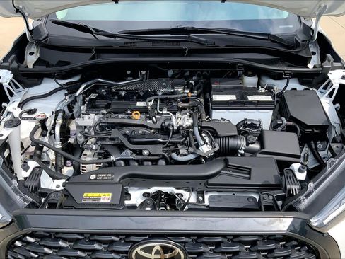 Used 2023 Toyota Corolla Cross LE FWD image 29