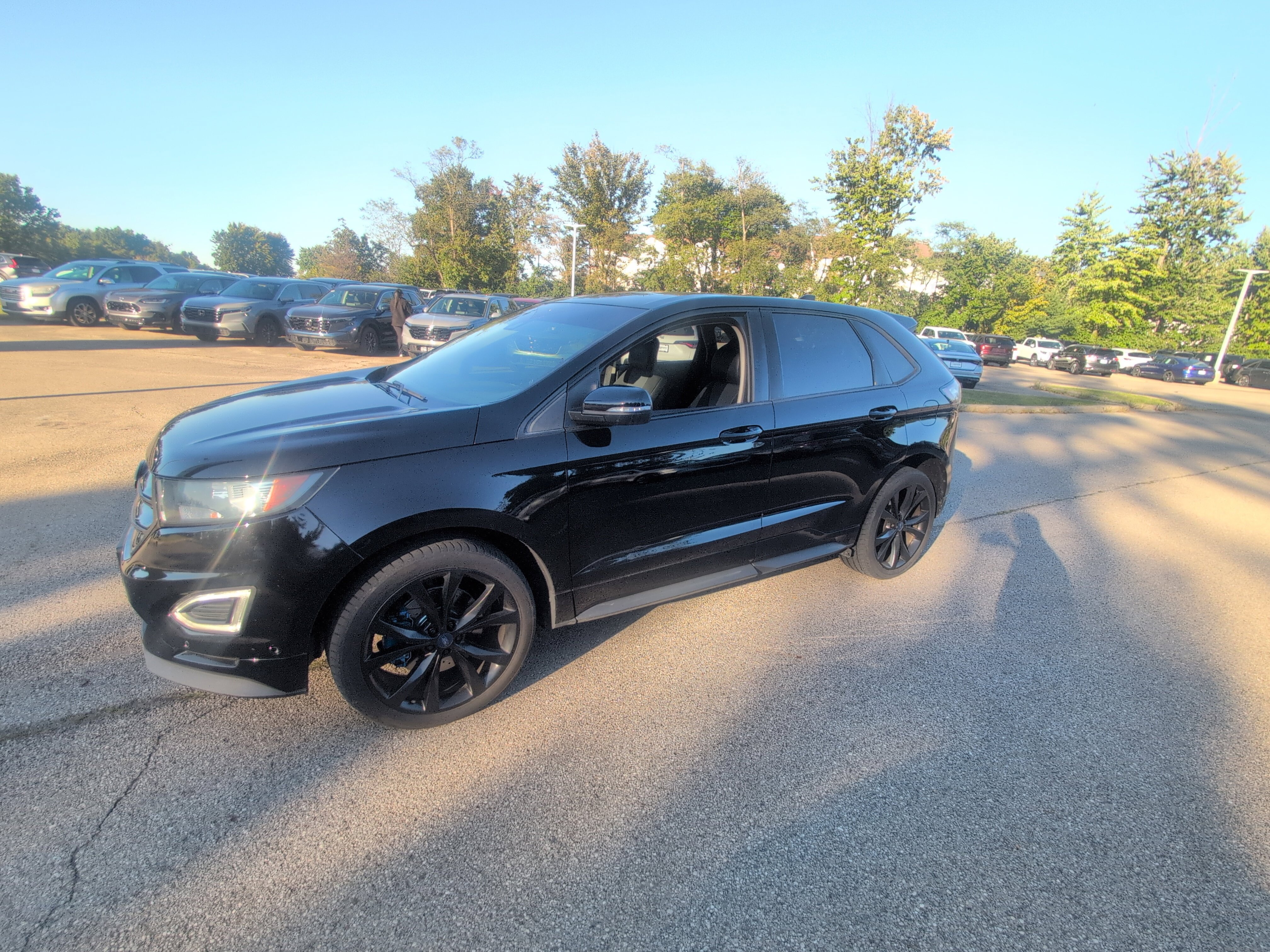 Used 2017 Ford Edge Sport w/ Equipment Group 401A AWD/4WD image 2
