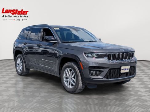 New 2025 Jeep Grand Cherokee Laredo X image 4