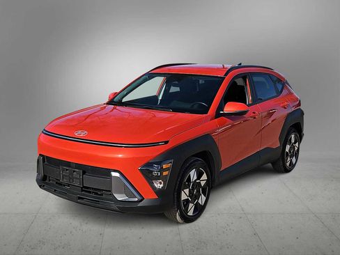 Certified 2025 Hyundai Kona SEL image 4