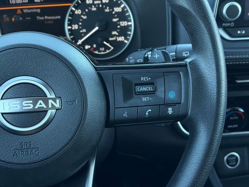 Certified 2023 Nissan Rogue SV image 17