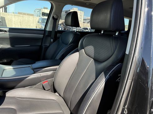 Used 2023 Hyundai Palisade SEL w/ Premium Package AWD/4WD image 16