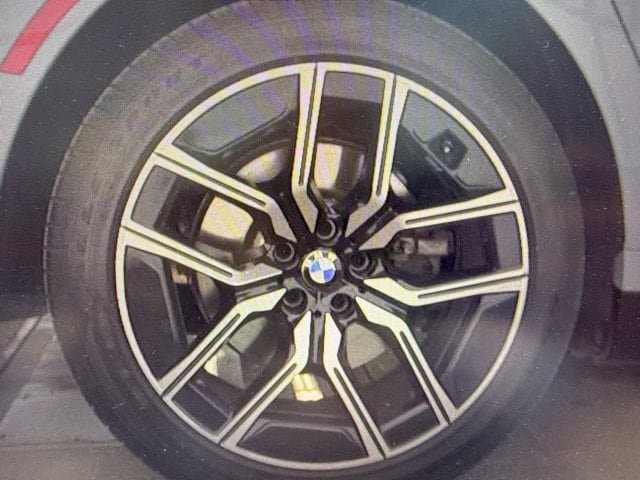 Used 2023 BMW 740i RWD image 9