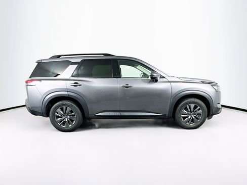 Used 2024 Nissan Pathfinder SV FWD image 10