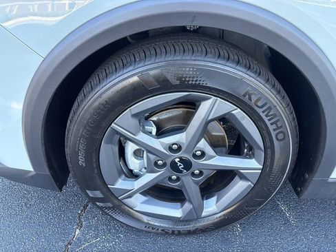 Certified 2025 Kia K4 LXS image 23