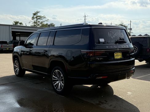 New 2025 Jeep Wagoneer L Series II image 5