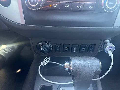 Used 2016 Nissan Frontier PRO-4X w/ Pro-4x Luxury Package AWD/4WD image 21