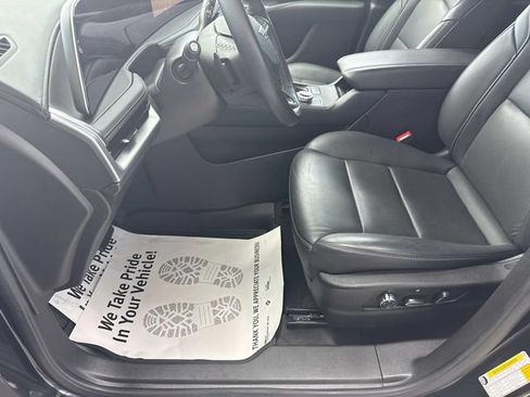 Certified 2025 Cadillac XT4 Premium Luxury AWD/4WD image 45