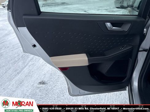 Used 2020 Ford Escape SE image 22