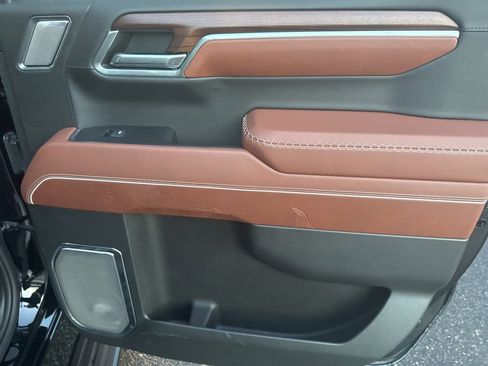 Used 2025 GMC Sierra 1500 Denali Ultimate image 22