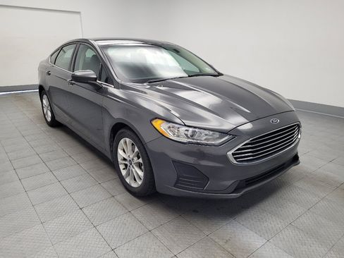 Used 2020 Ford Fusion SE FWD image 13